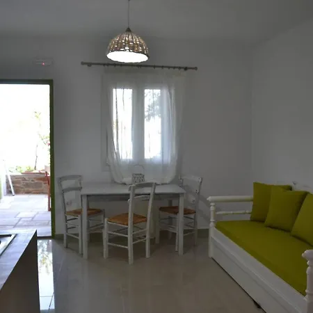 At Ioanna With Gorgeous Sea View Apartament *